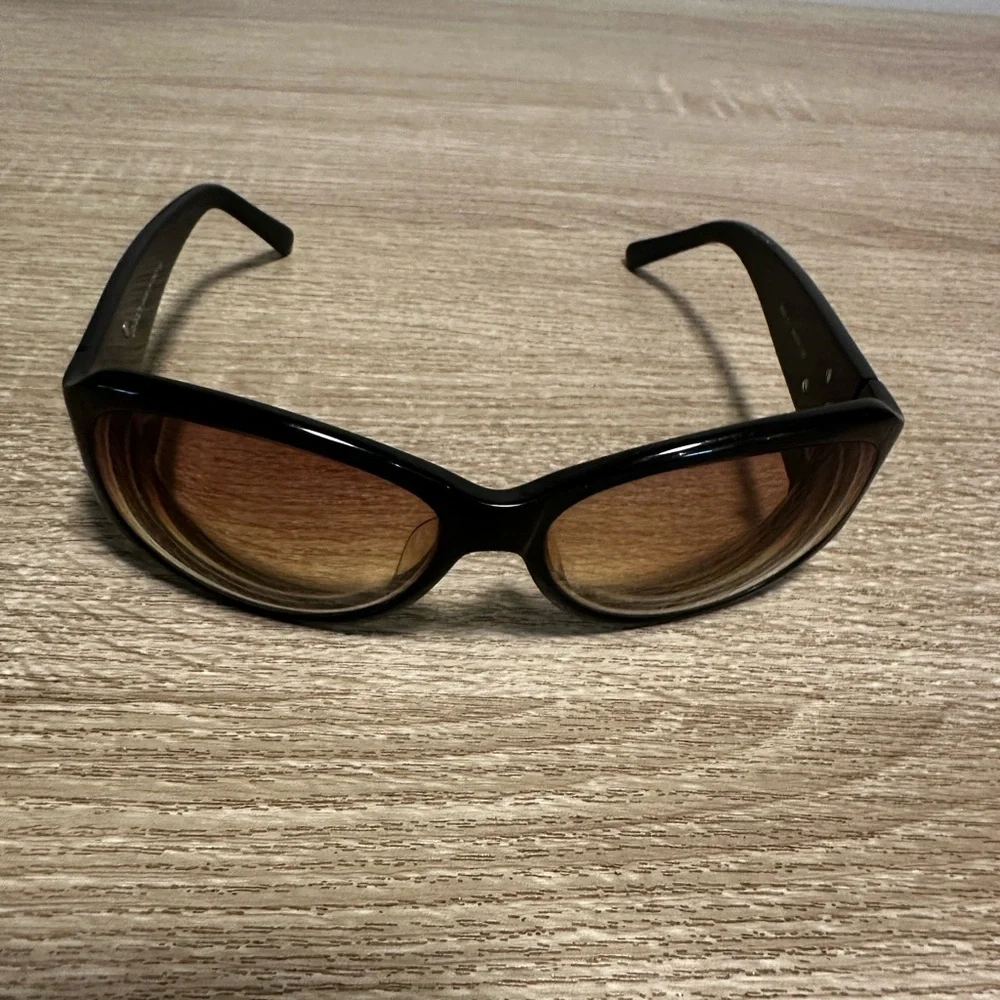 💯Authentic Gucci Black/Gold-tone  Sunglasses-Vintage but in great used condition - Picture 3 of 10